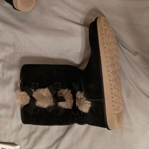 Koolaburra by UGG boots